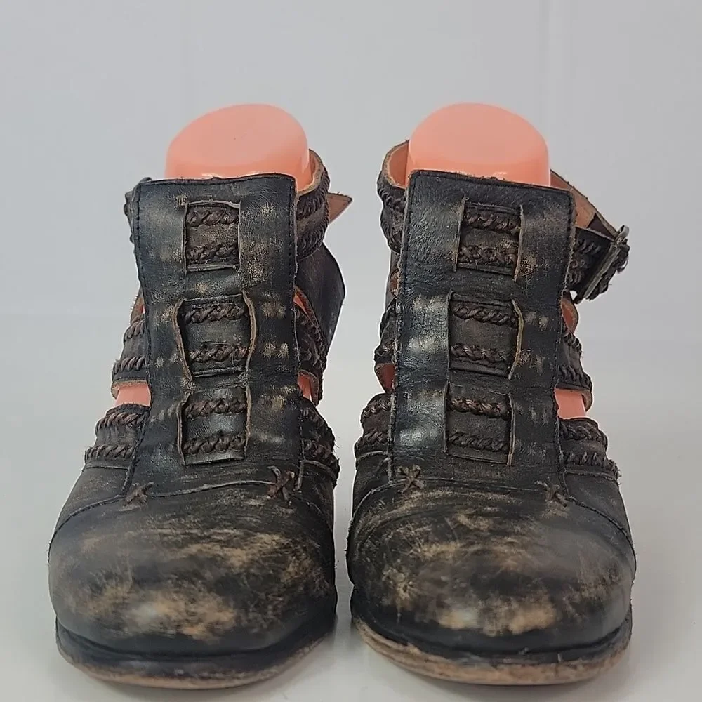 Freebird By Steven Crowe distressed Leather Women's Ankle‎ Boots